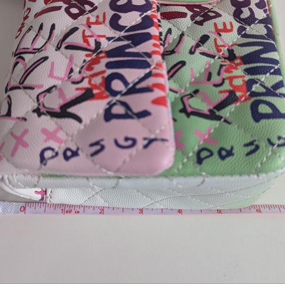 Boutique Quilted Graffiti Print Shoulder Bag Structured Crossbody w/ Chain Strap - Picture 15 of 16